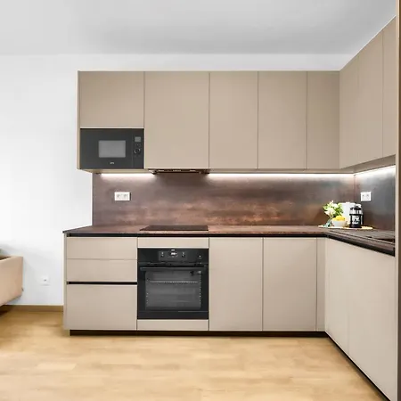 Metropolis * Μπρατισλάβα