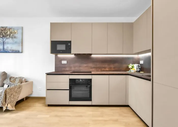 Metropolis * براتسيلافا